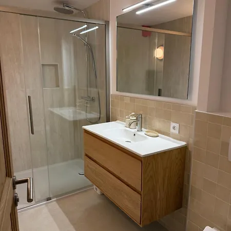 Luxury Refurbished In An Old Barn * Ferney-Voltaire